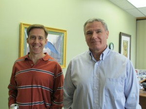Rodney Sturdivant教授(左)和Joseph Myers教授(右，初评负责人)