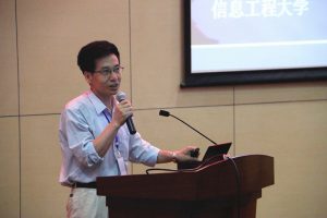 解放军信息工程大学韩中庚教授剖析“互联网+”时代的数学建模